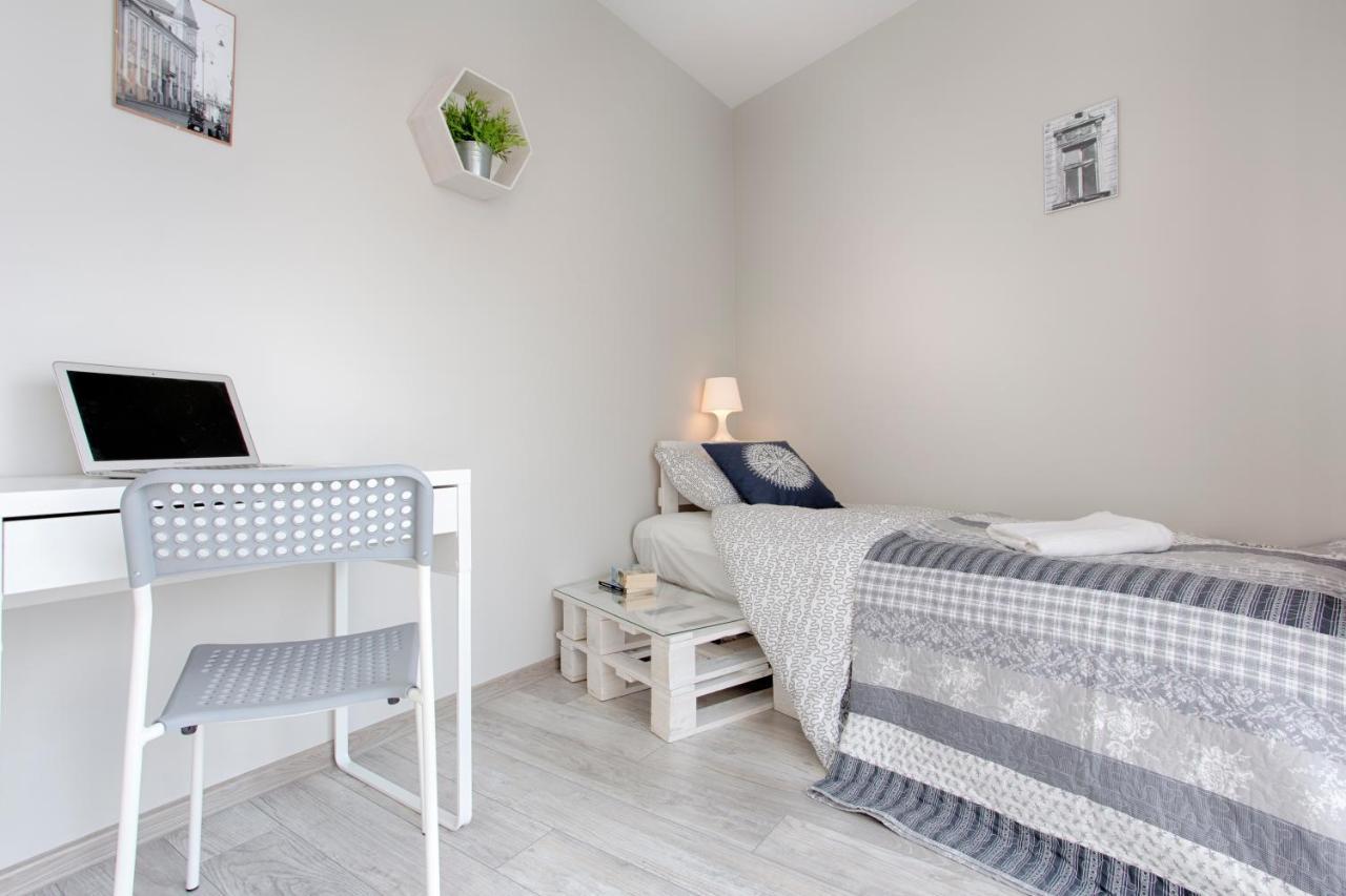 Tyzenhauz Apartments Piwna Street Krasków Εξωτερικό φωτογραφία