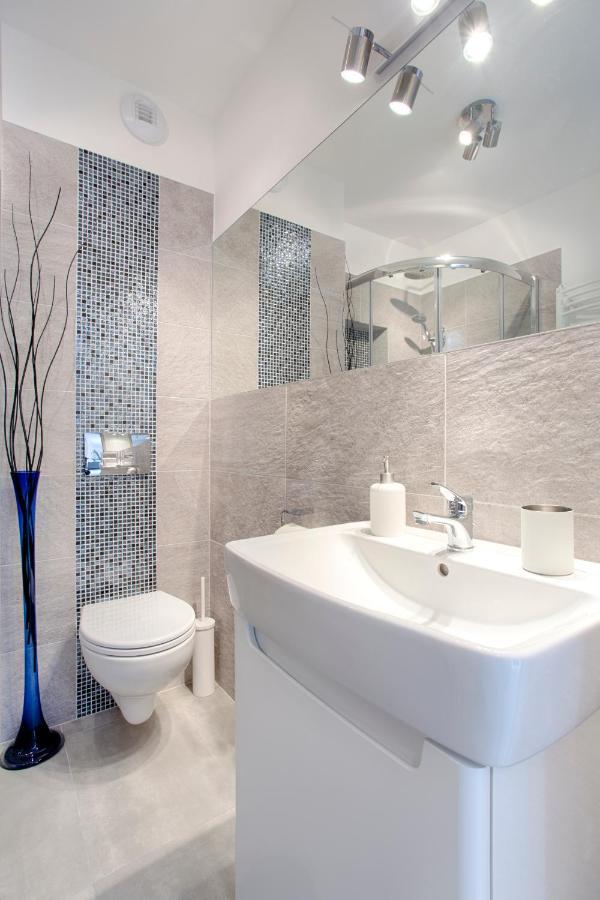 Tyzenhauz Apartments Piwna Street Krasków Εξωτερικό φωτογραφία